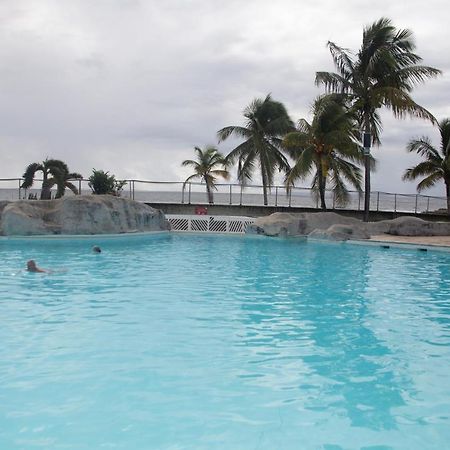 Studio Beachside Paradise Avec Citerne Tampon- Residence Manganao Saint-Francois  Buitenkant foto