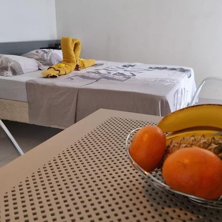 Studio Beachside Paradise Avec Citerne Tampon- Residence Manganao Saint-Francois  Buitenkant foto